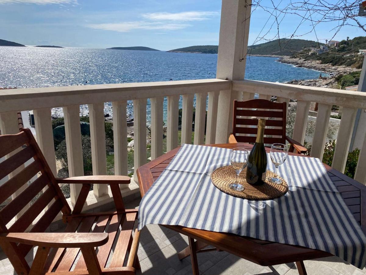 Apartments Vis By The Sea Ngoại thất bức ảnh